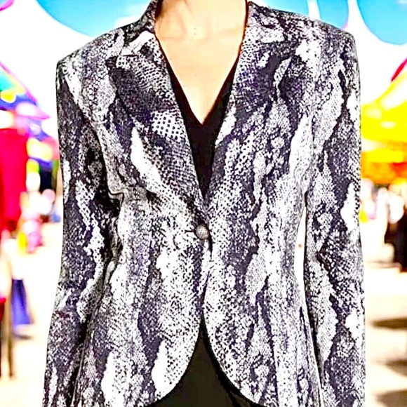 St John Black & White Snakeskin Python Print Cotton Blazer 0 - Picture 8 of 10